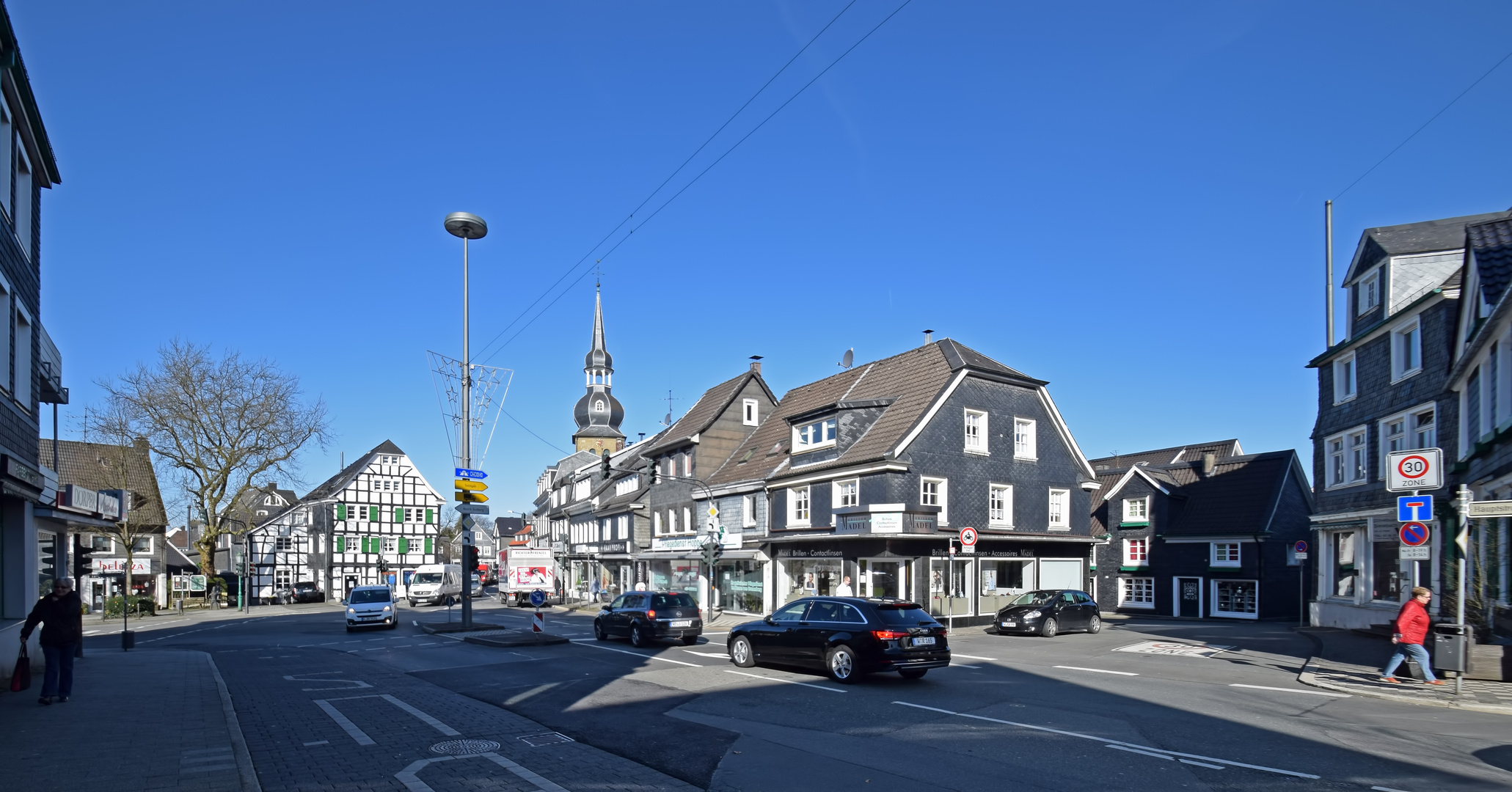 Verkehrsknotenpunkt in Cronenberg