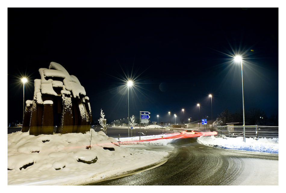 Verkehrskreisel im Winter