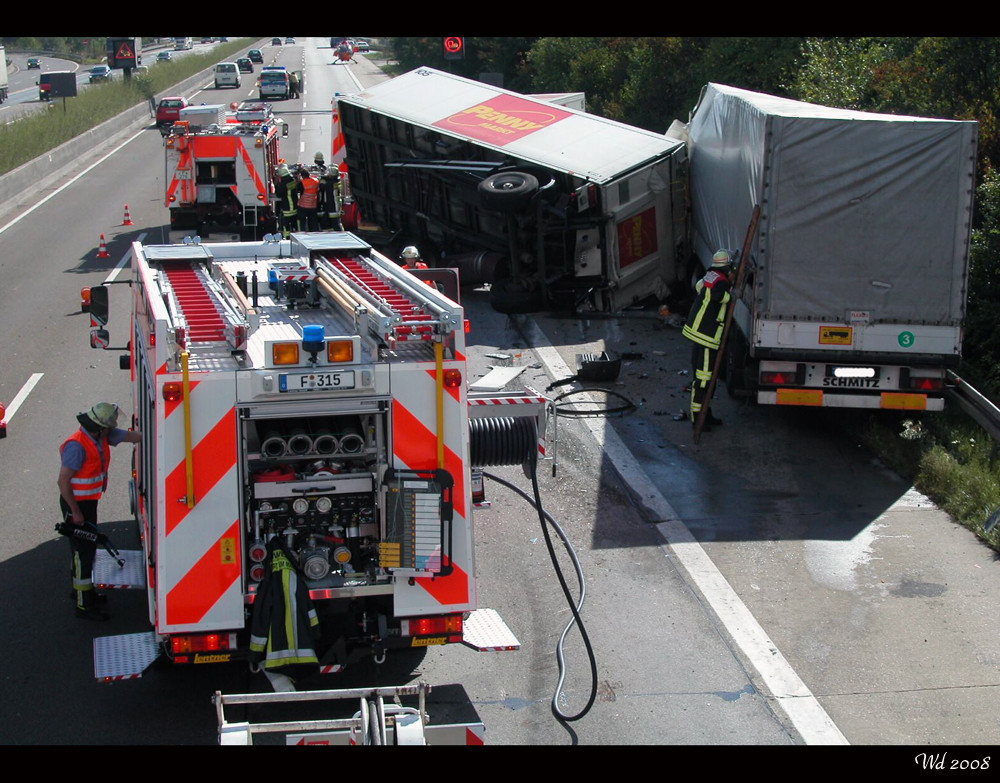 Verkehrsunfall BAB 5 / 2005