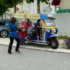 Verkehrte Welt der thailändischen Tuk-Tuk's