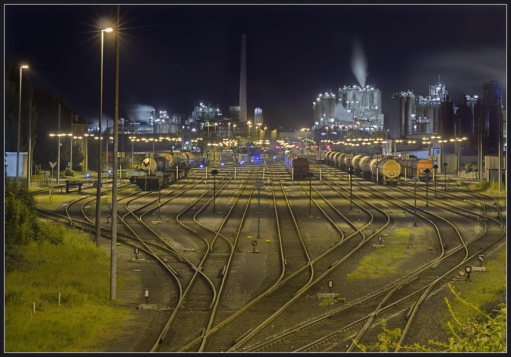 Verladebahnhof am Rhein