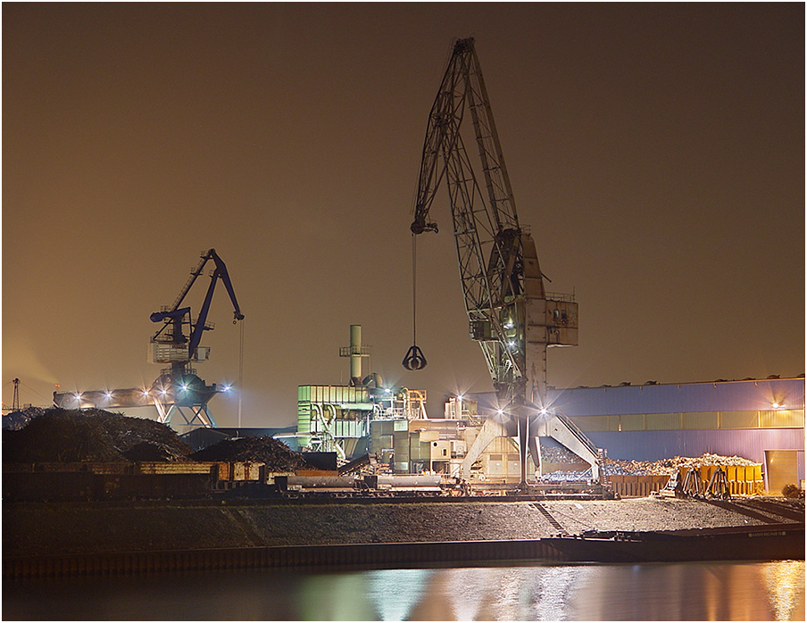 Verladekräne - Stahlinsel Ruhrorter Hafen