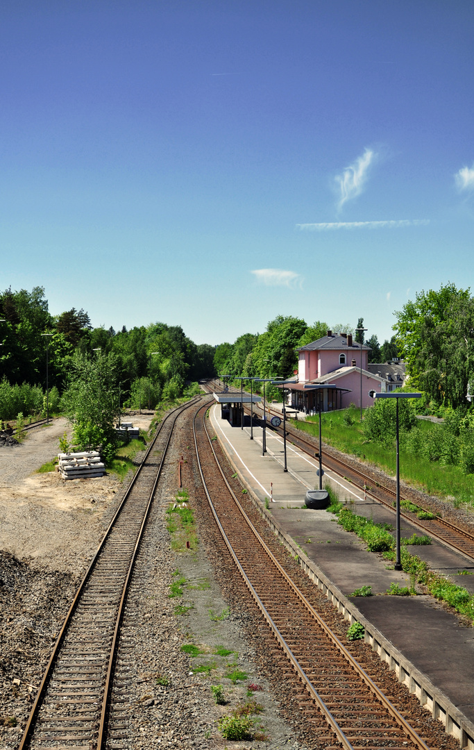 Verlassener Bahnhof :(