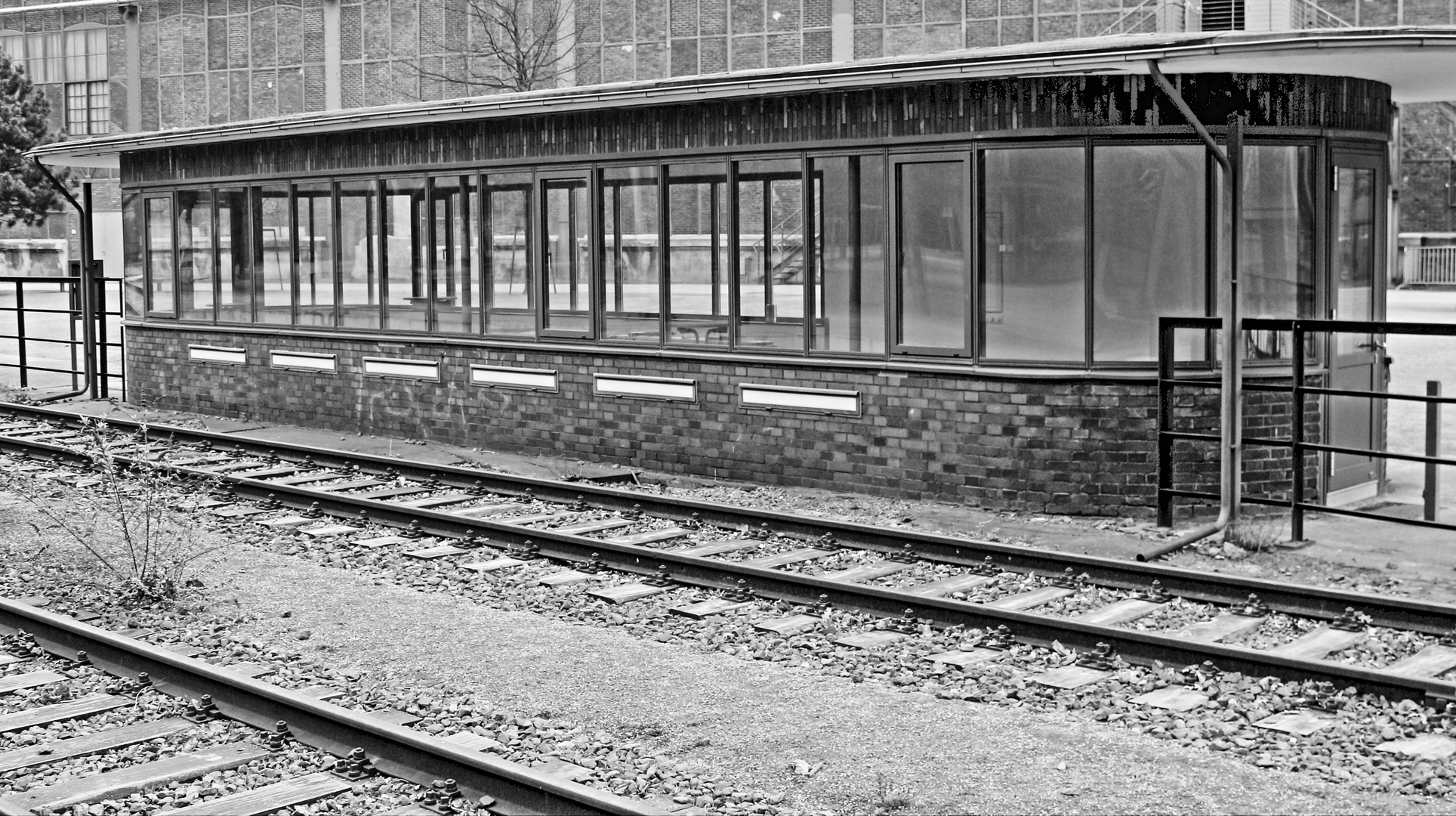 "verlassener Bahnhof LAPADU-Duisburg "