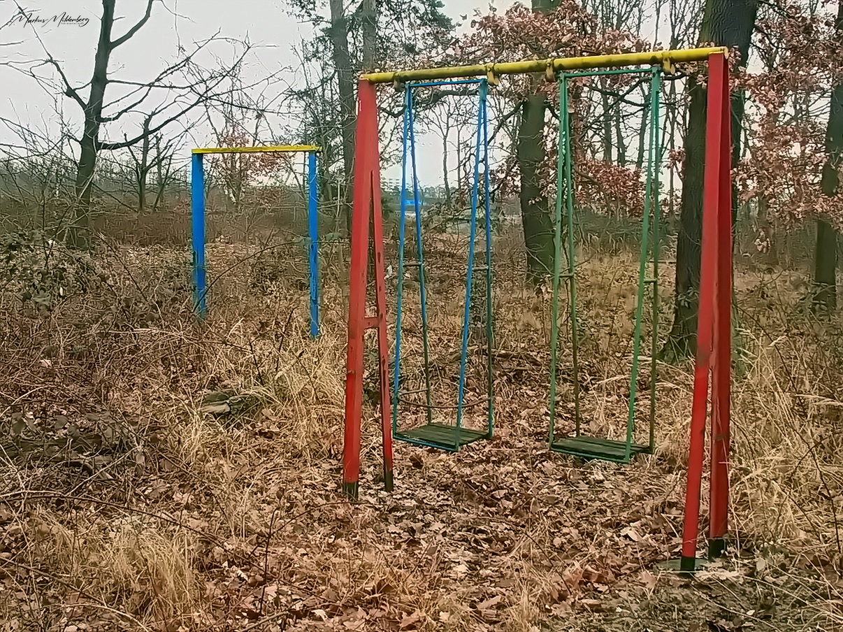 verlassener privater Spielplatz