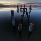 Verlassener Steg am See in Bayern