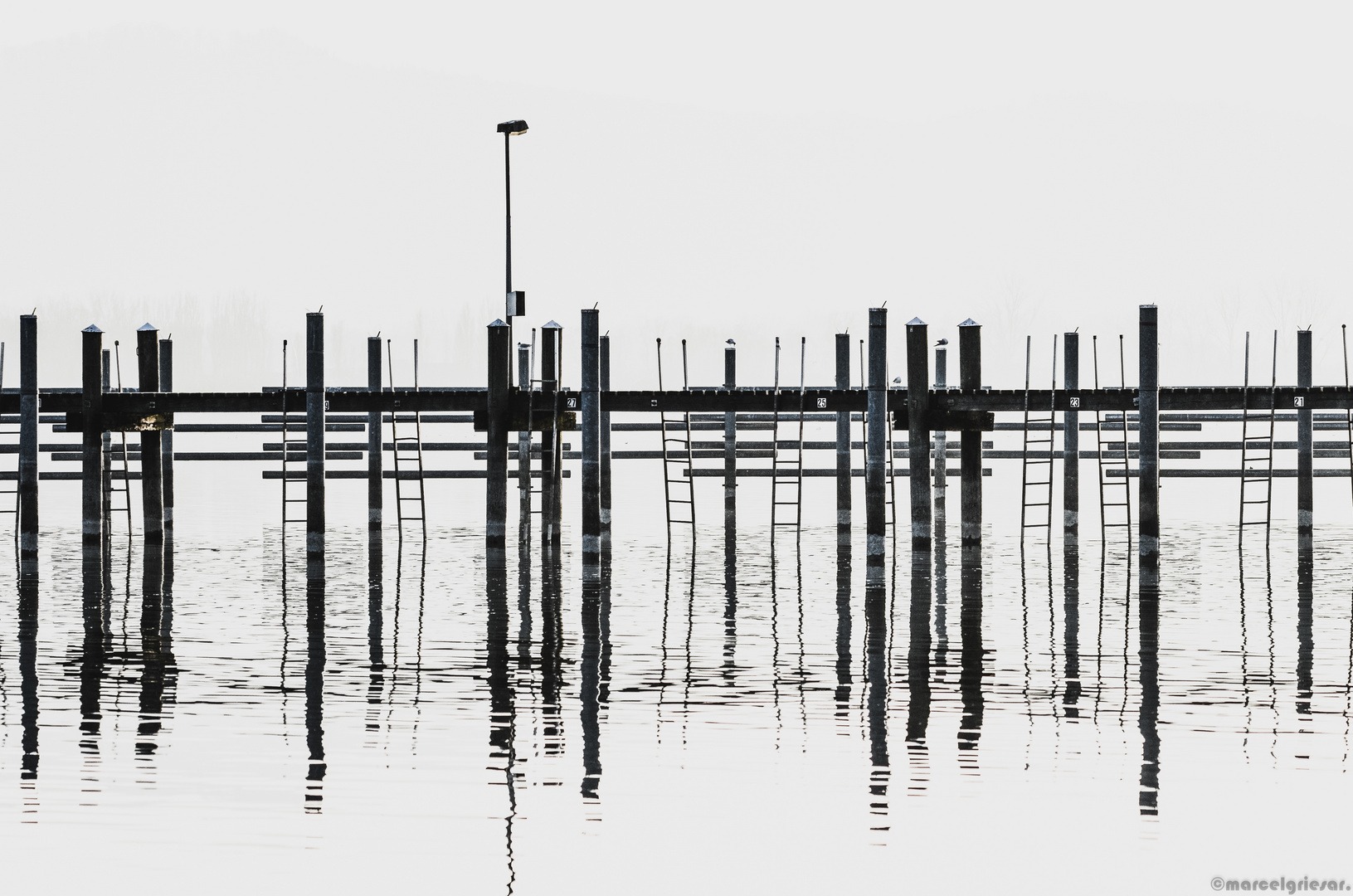 ...verlassener Yacht- bzw. Bootshafen