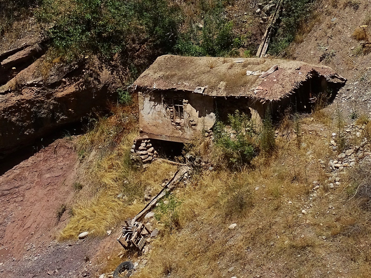 Verlassenes Haus am Shuroodal Pass, Tadjikistan (2015)