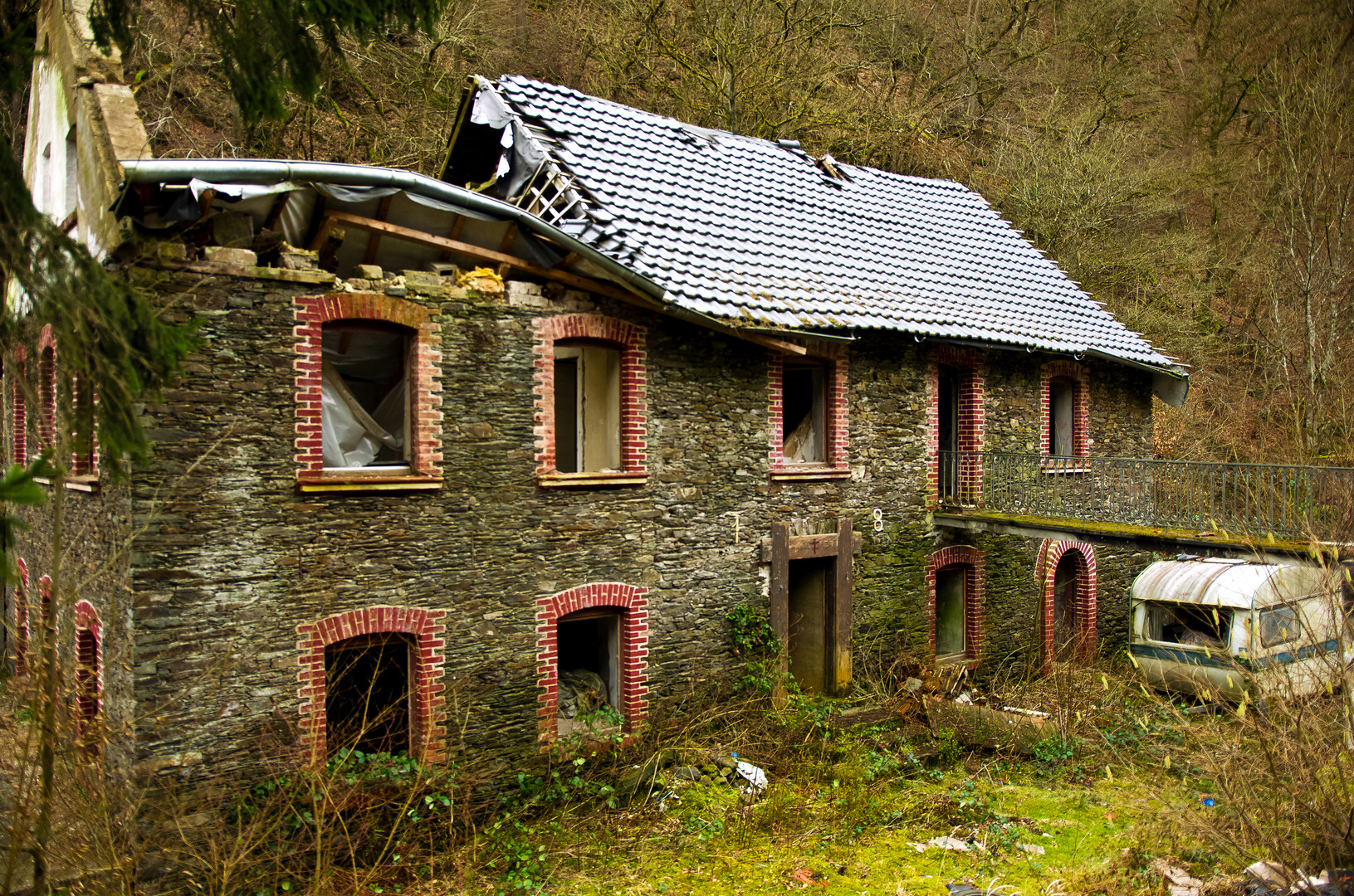 Verlassenes Haus im Saynbachtal, Westerwald Foto & Bild architektur