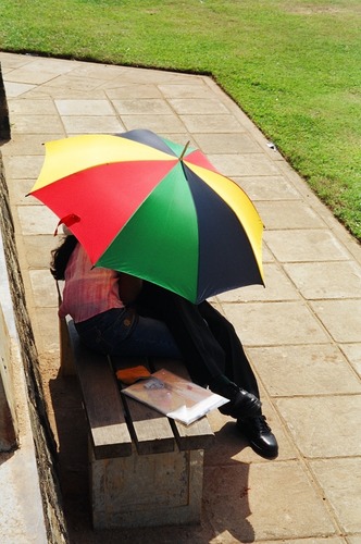 Verliebte unter dem (Regen)Schirm