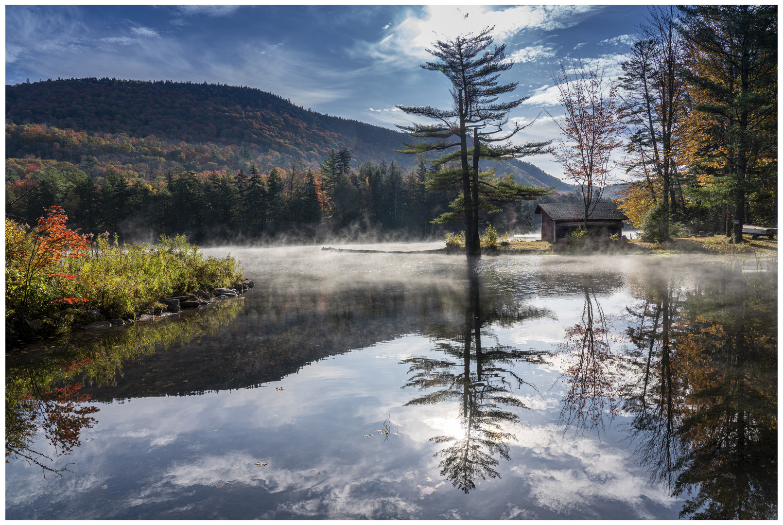 Vermont No.1 Morning fog at Mad River