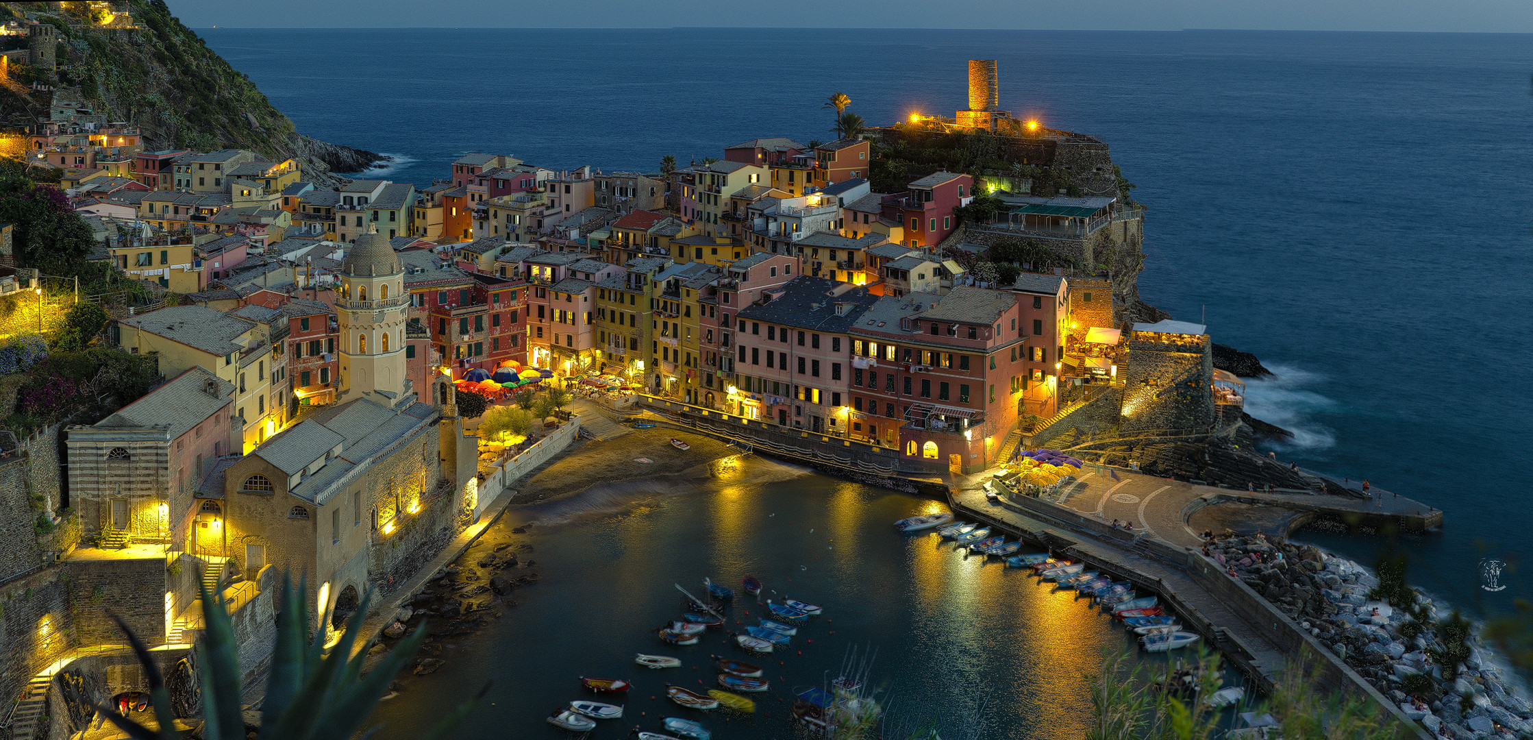 Vernazza bei Nacht