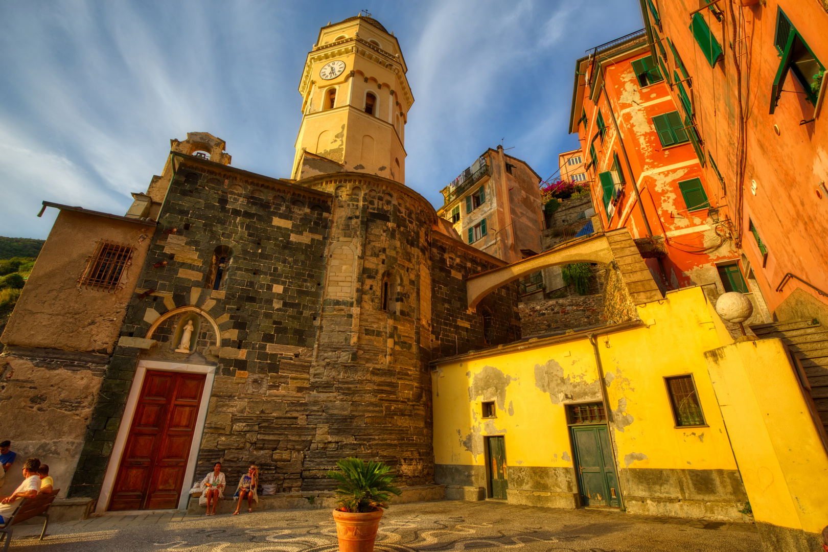 Vernazza - Chiesa di Santa Margherita di Antiochia...