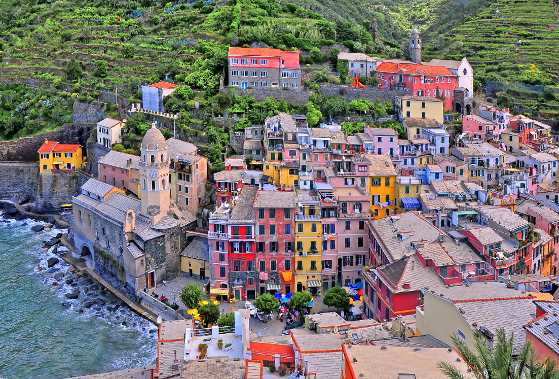 Vernazza mit Palme