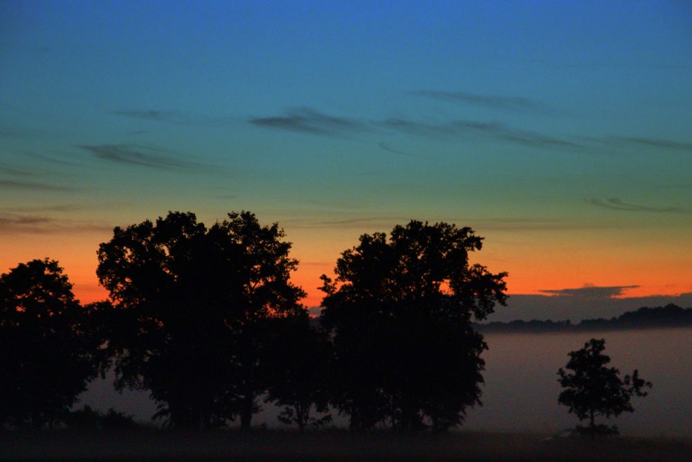 Vernebelter Sonnenuntergang