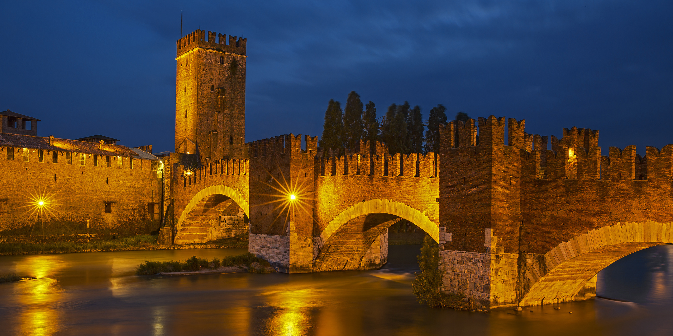 Verona 21051404 Foto & Bild architektur, architektur bei nacht