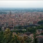 Verona mit bedecktem Horizont