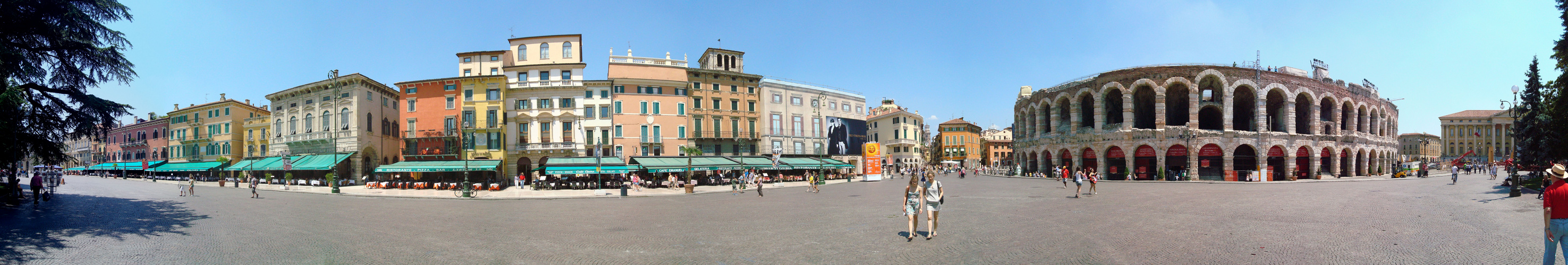 Verona, Platz vor der Arena