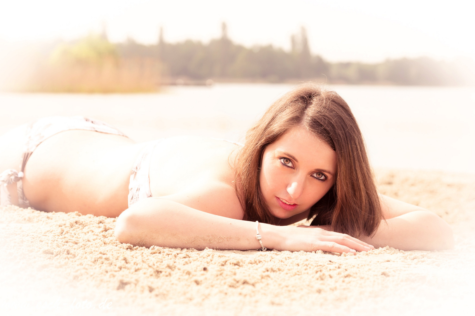 Veronika im Sand