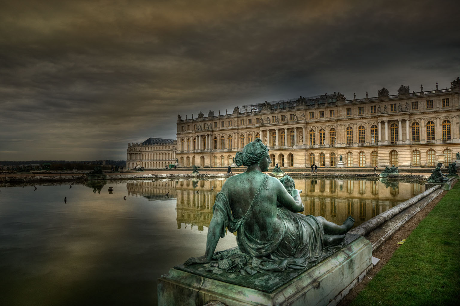 VERSAILLES............:))