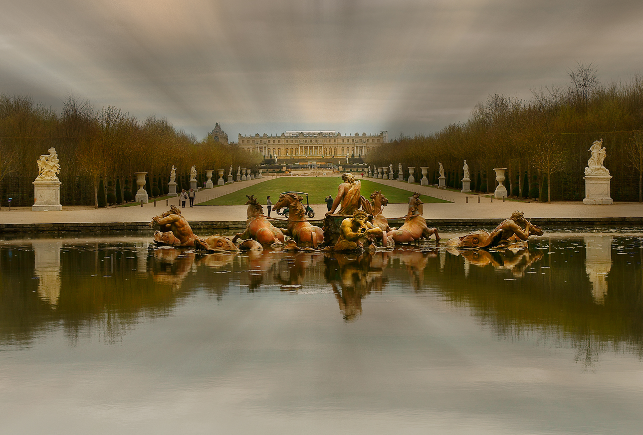 VERSAILLES................2