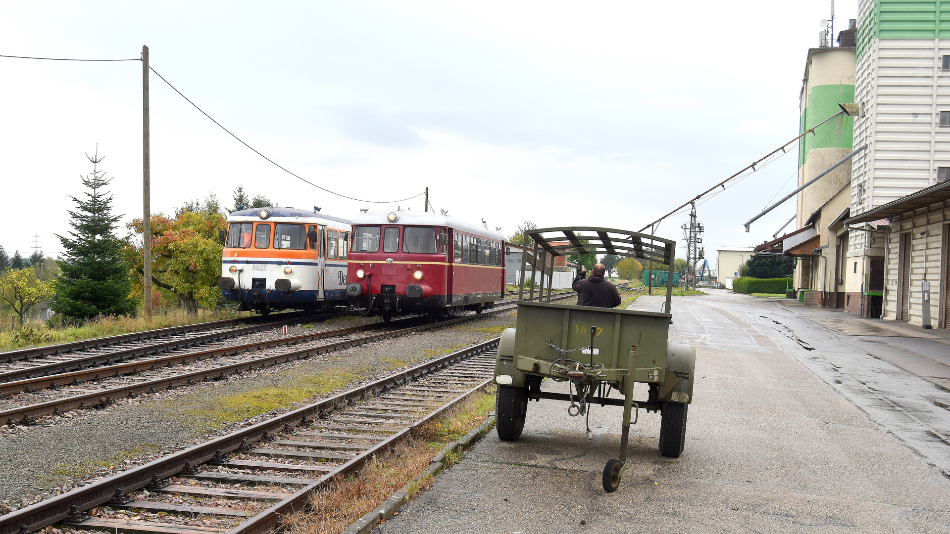 Verschiedene Fahrzeuge auf der Krebsbachtalbahn in Hüffenhardt  17.10.2020