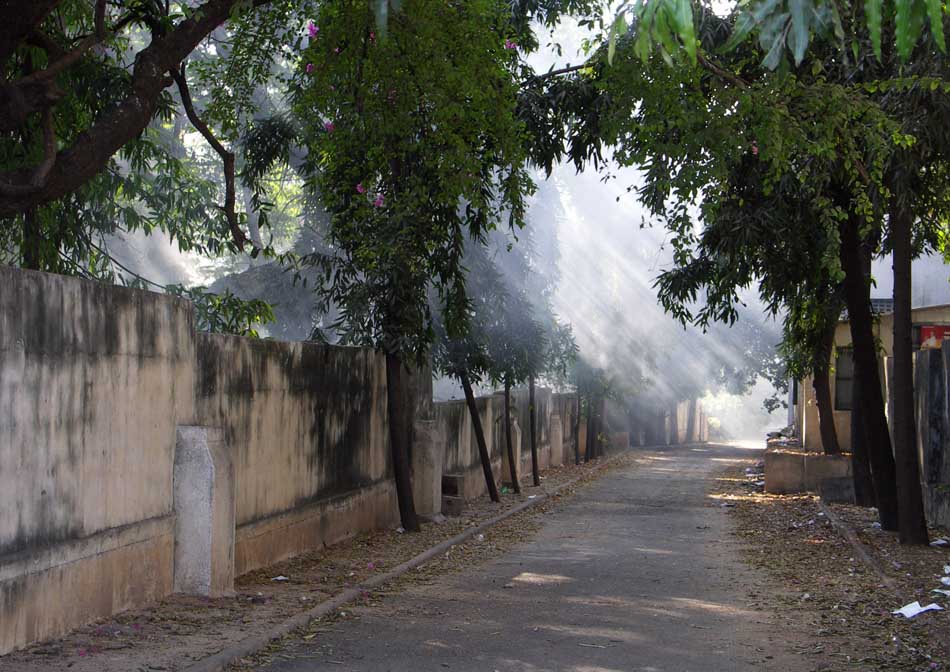 Verschlafene Straße aus der Kolonialzeit