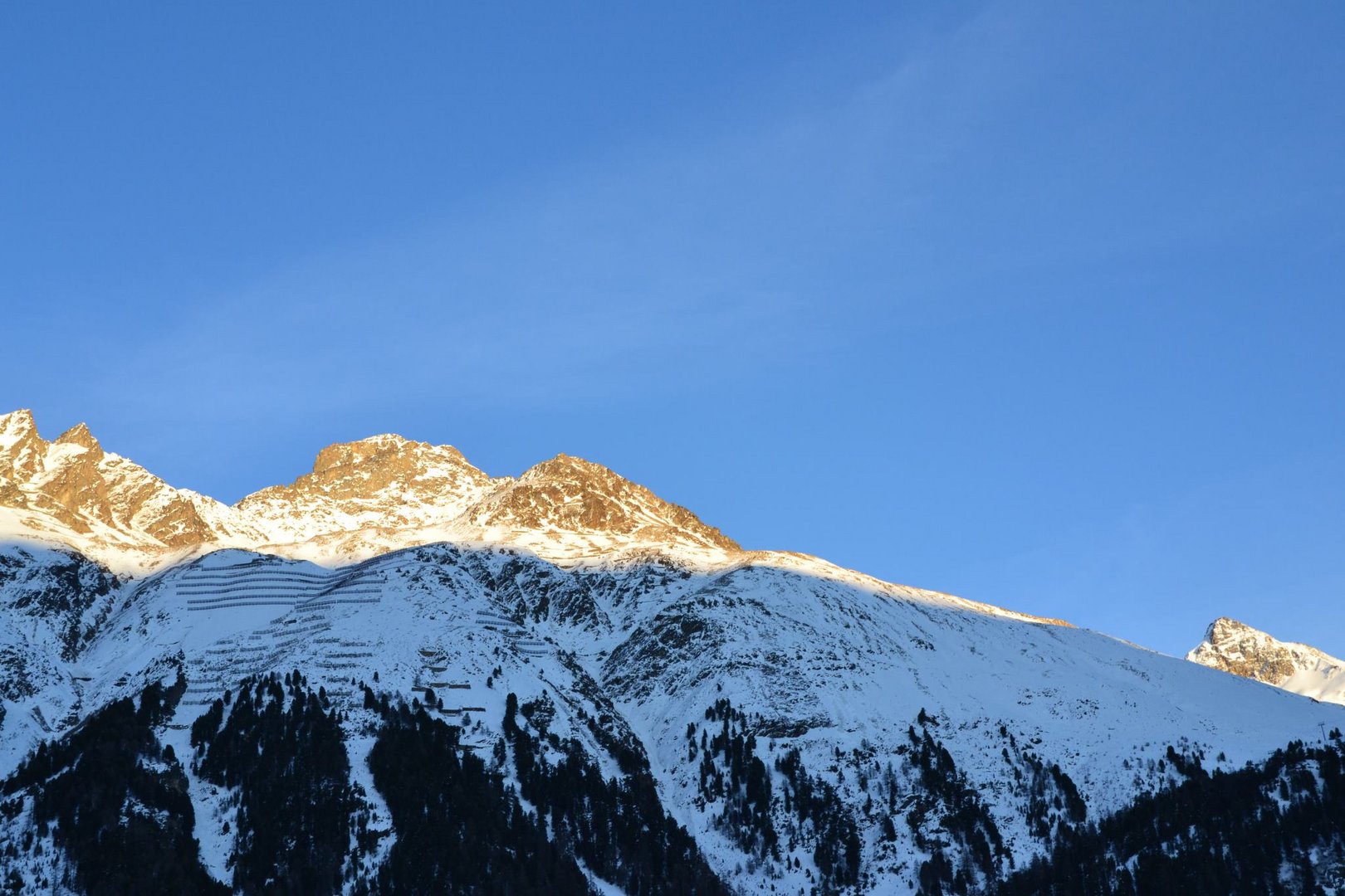 Verschneite Berge im Engadin...2011