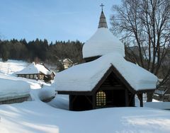 verschneite Kapelle