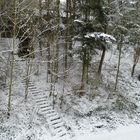 Verschneite Treppe aufs Bunkerdach