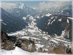 Verschneites Zillertal