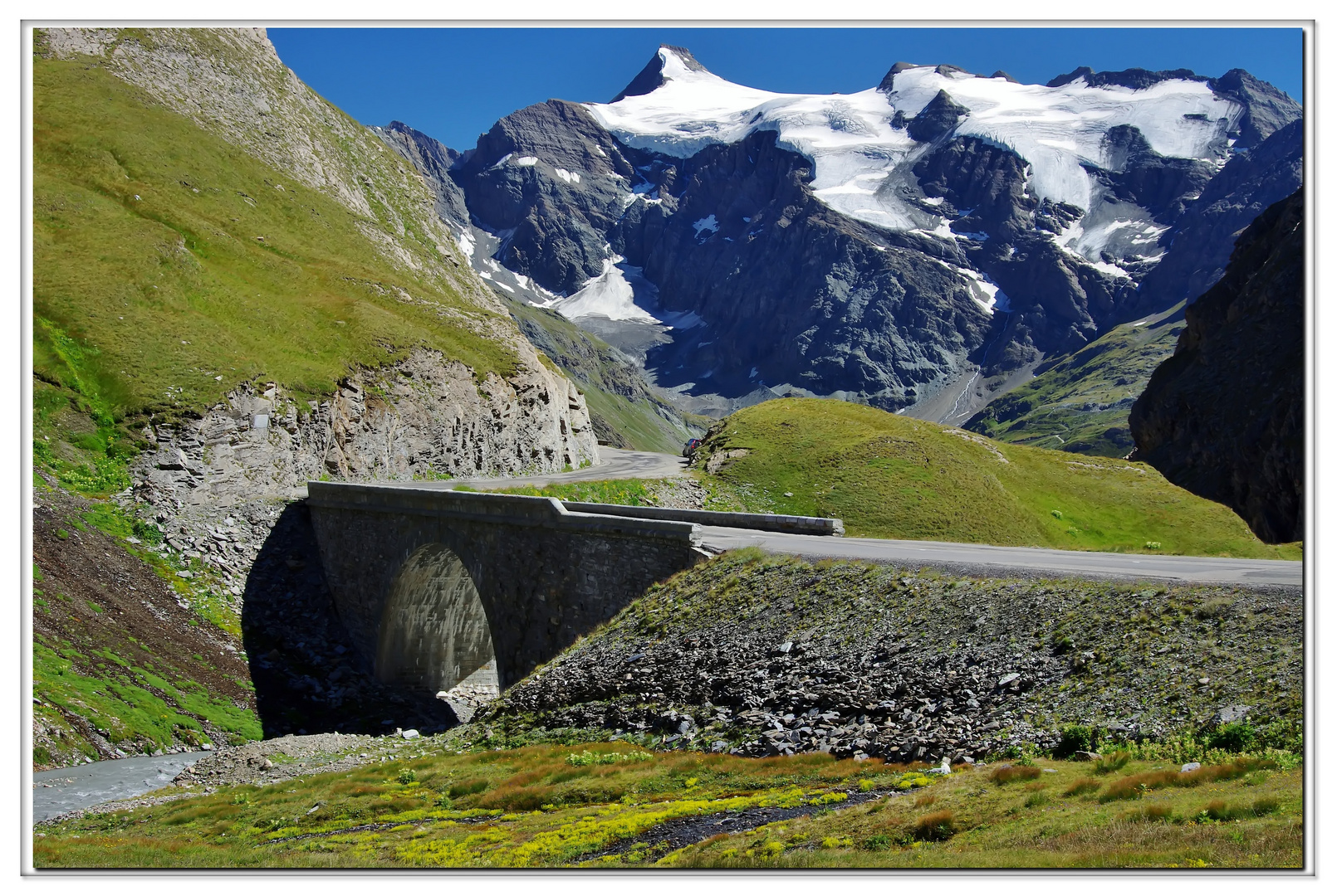 verso il passo piu alto d europa.....