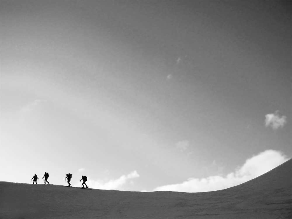 Verso la vetta con gli sci