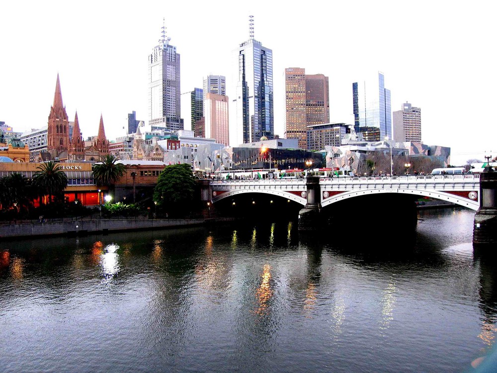 VERSO SERA A FEDERATION SQUARE