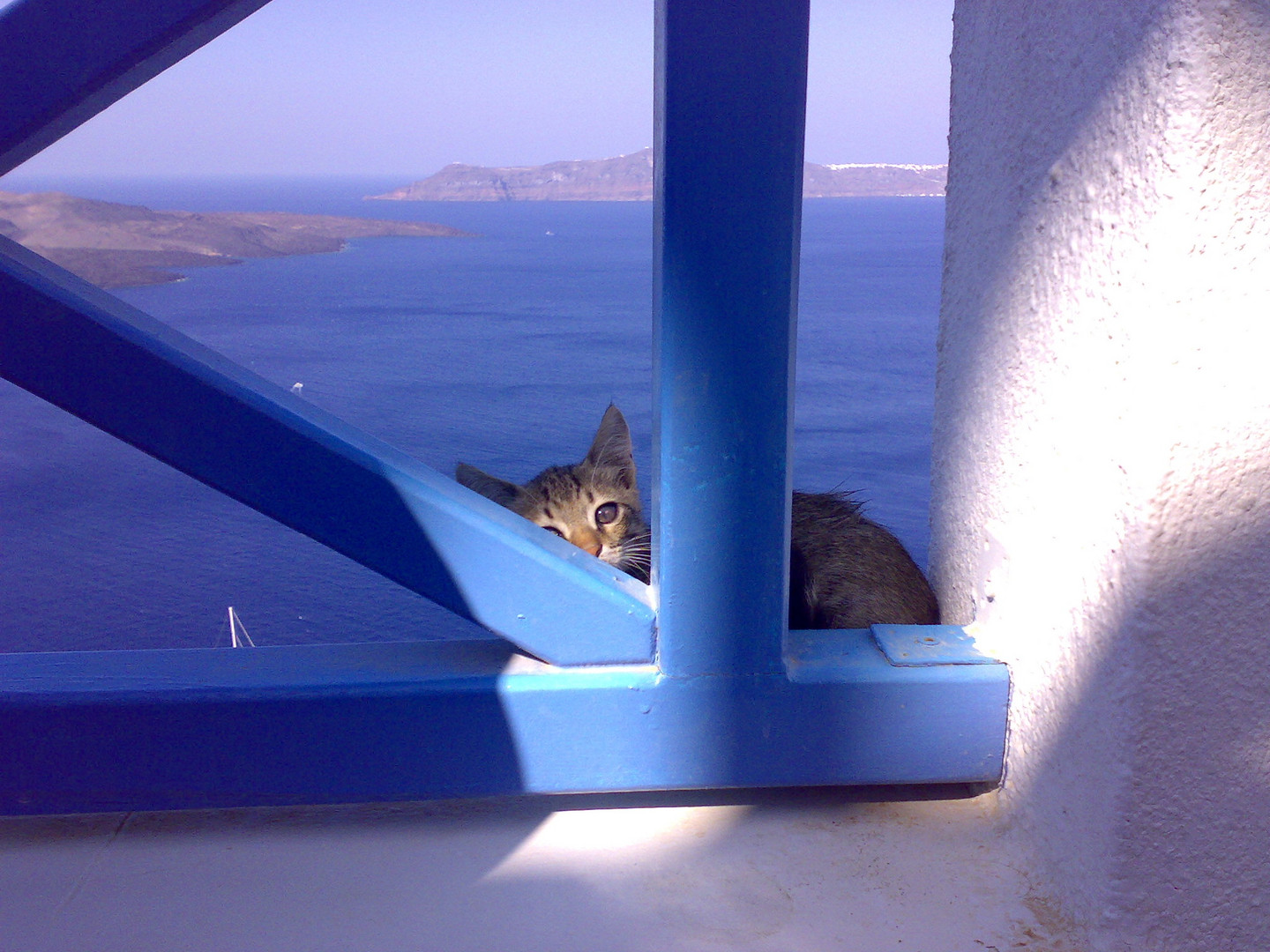 Versteckspiel auf Santorini