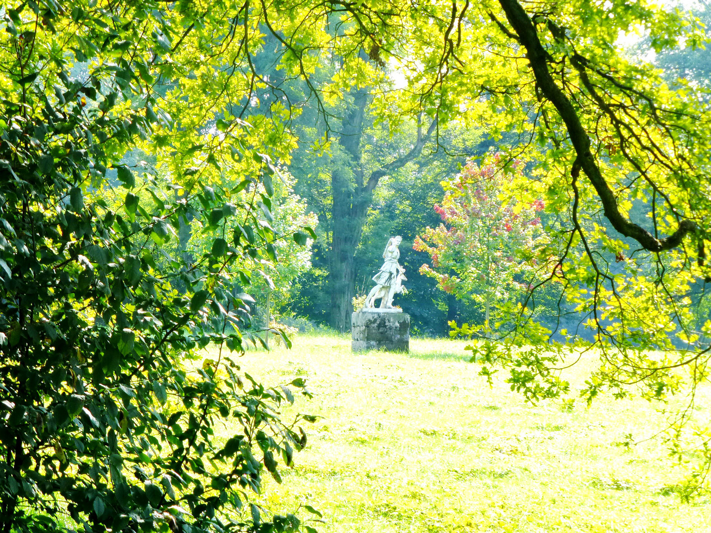 Versteckt im Park von Schloß Eichenzell