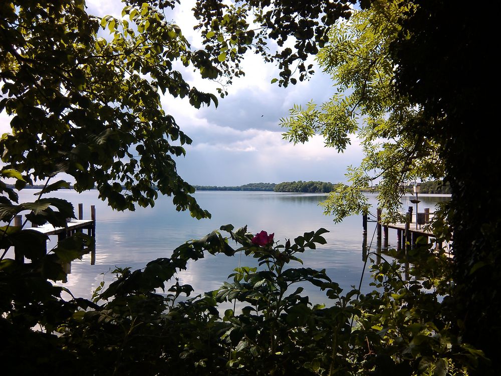 versteckte Aussicht auf den Plöner See