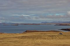 versteckte kleine Kirche an den Bjarnarhöfn