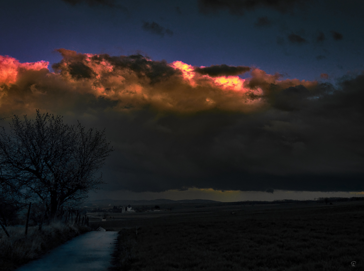 Versteckter Sonnenuntergang