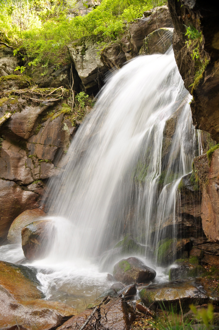 versteckter Wasserfall