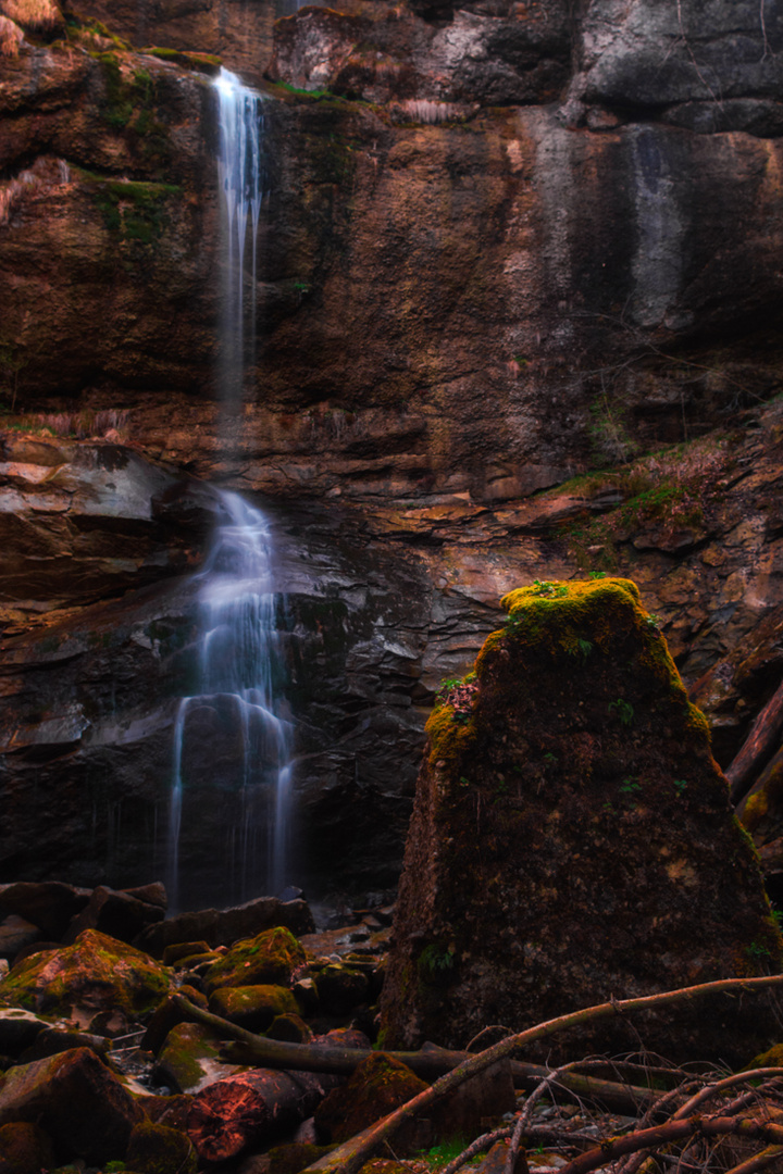 Versteckter Wasserfall