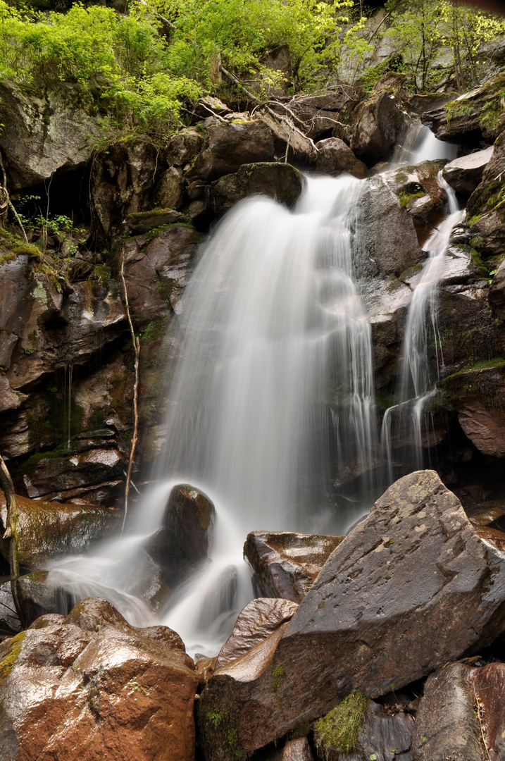 versteckter Wasserfall