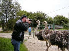 Vertrauen ? Nein, immer sprungbereit beim Fotografieren !