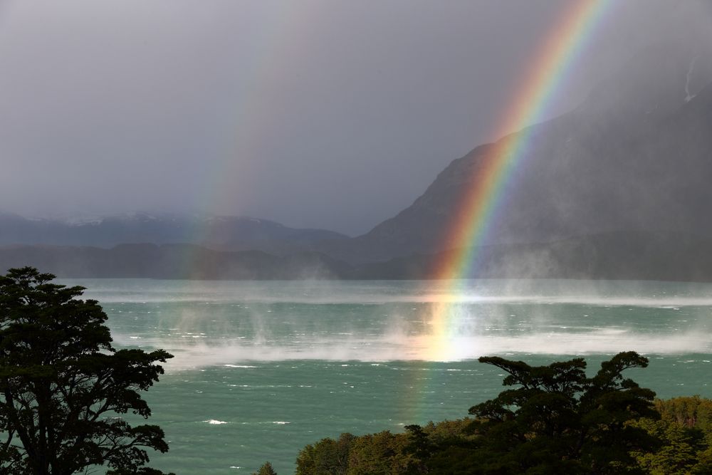 very strong wind on Lago Nordenskjöld blowing up the water, Parque Nacional Torres del Paine - Patag