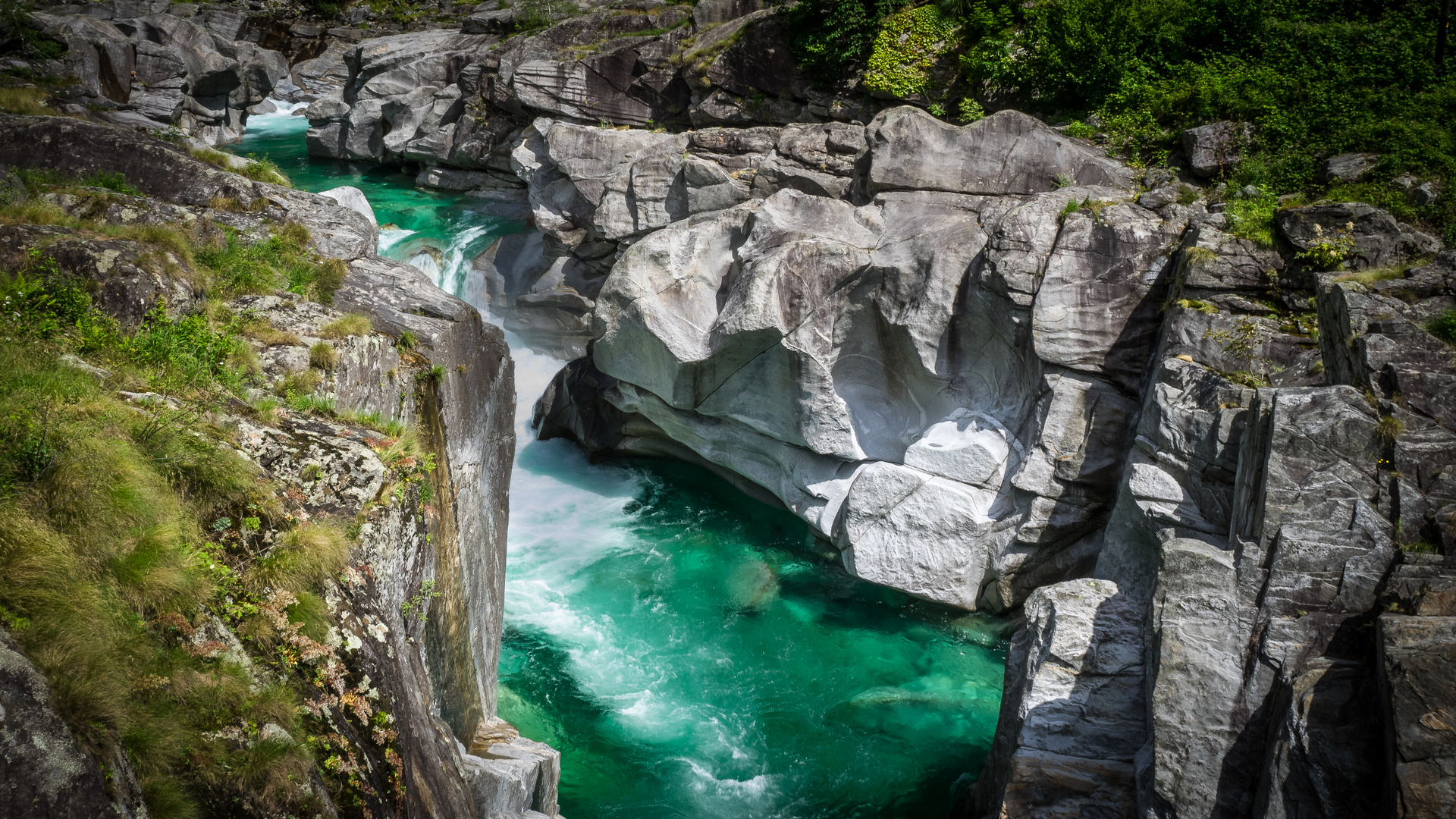 Verzasca  der grüne Fluss