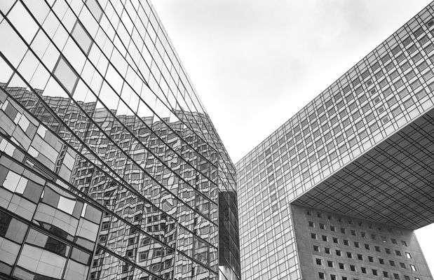 verzerrtes gegenüber