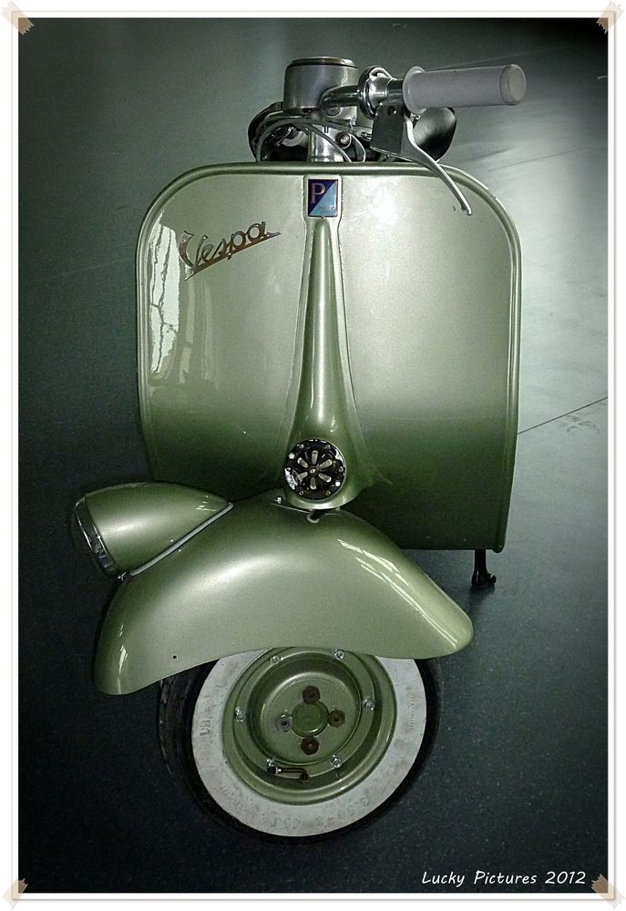 Vespa 125 - dt. Museum München  - Februar -  12 teilige Vespaserie