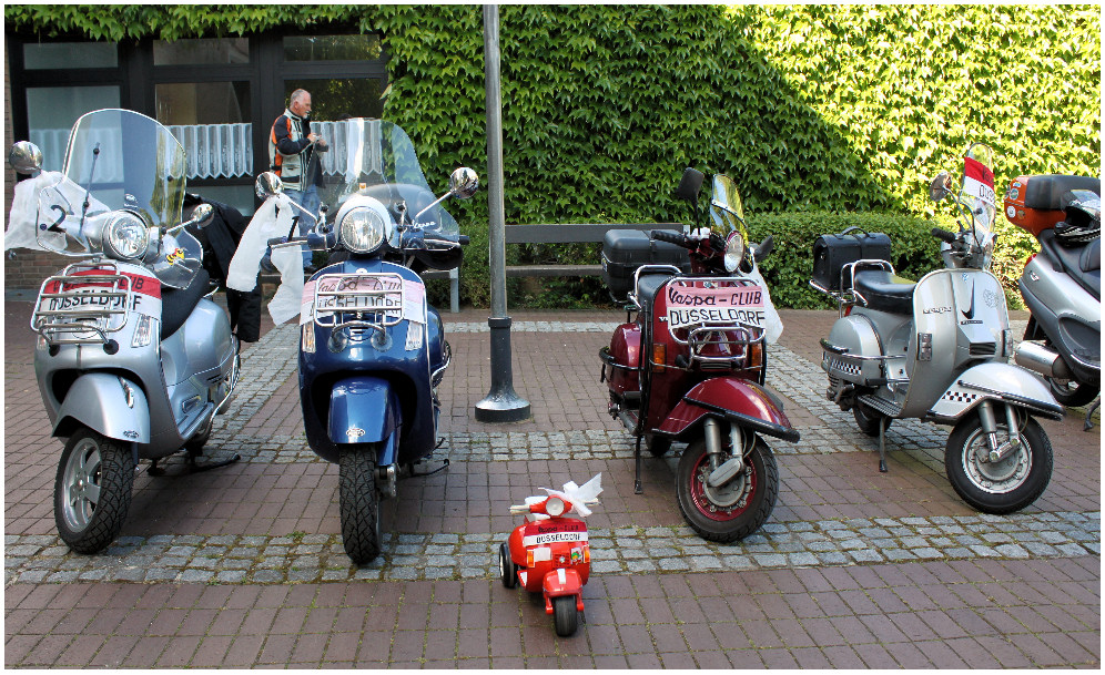 Vespa Club Düsseldorf Foto & Bild | deutschland, europe, nordrhein