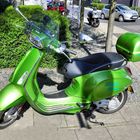 Vespa im Frühlingskleid