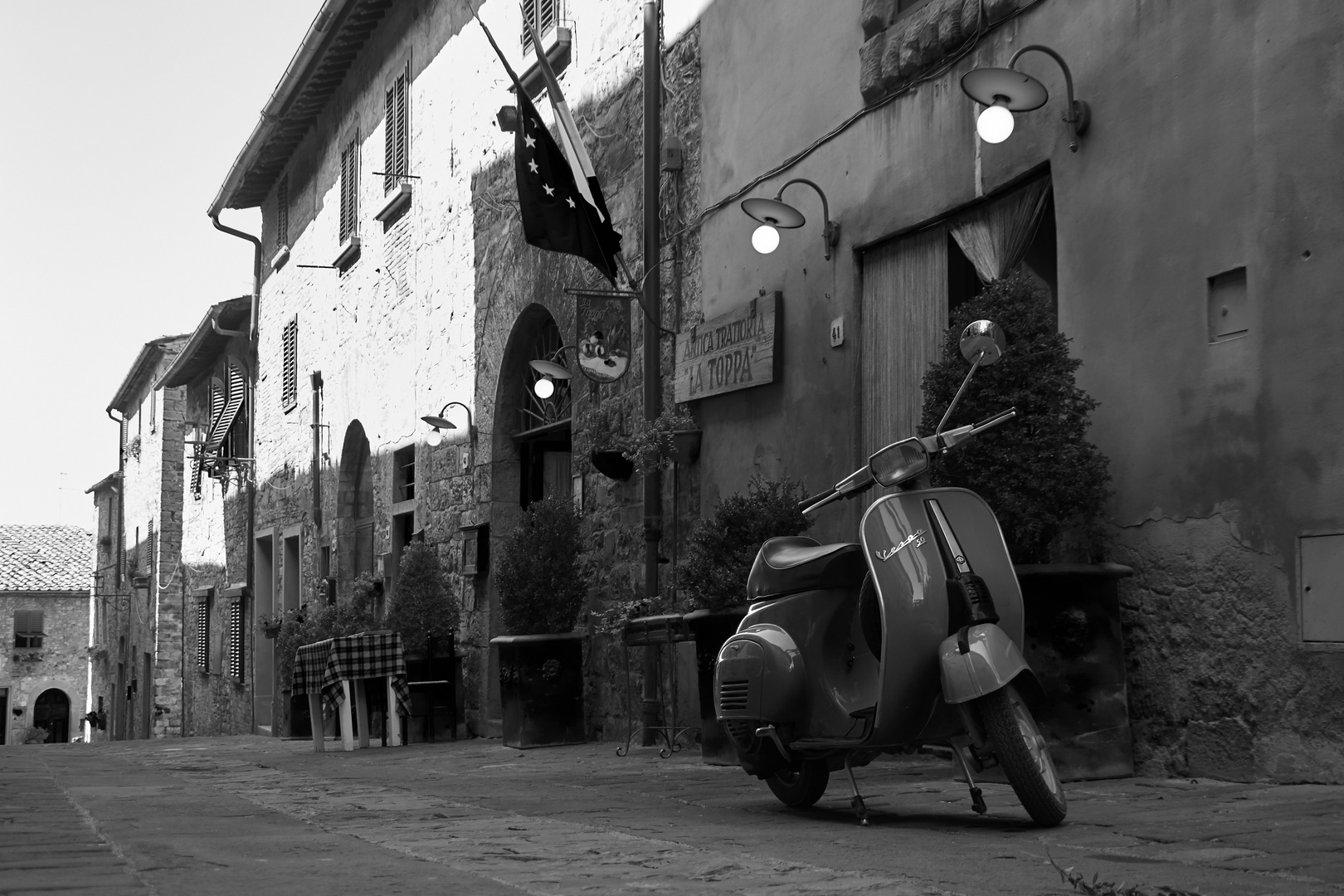 Vespa in San Donato 